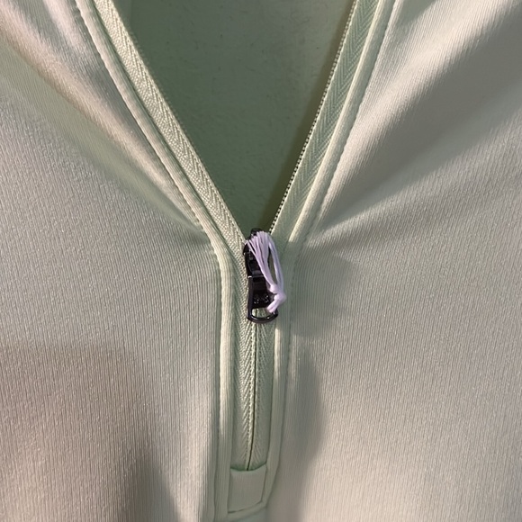 Under Armour colorgear Women's Neon Yellow Long Sleeve pullover - Picture 4 of 11